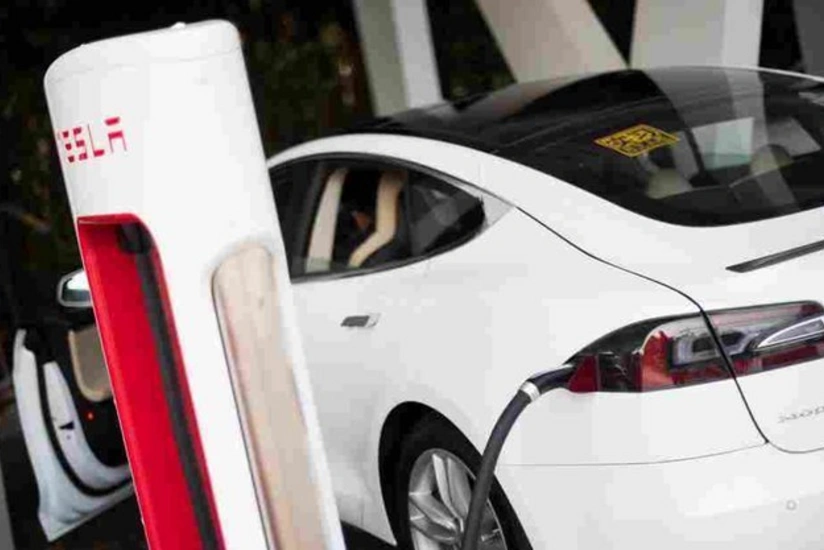 “Tesla” 2000 avtomobilini geri çağırmağı planlaşdırır