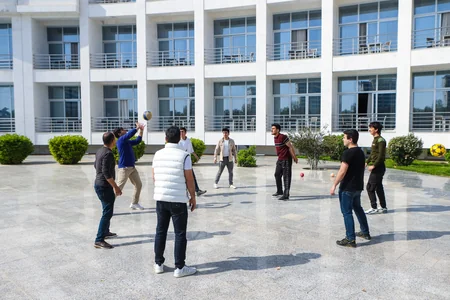 Türkiyəyə yardıma gedən Azərbaycan könüllüləri üçün düşərgə təşkil olunub
