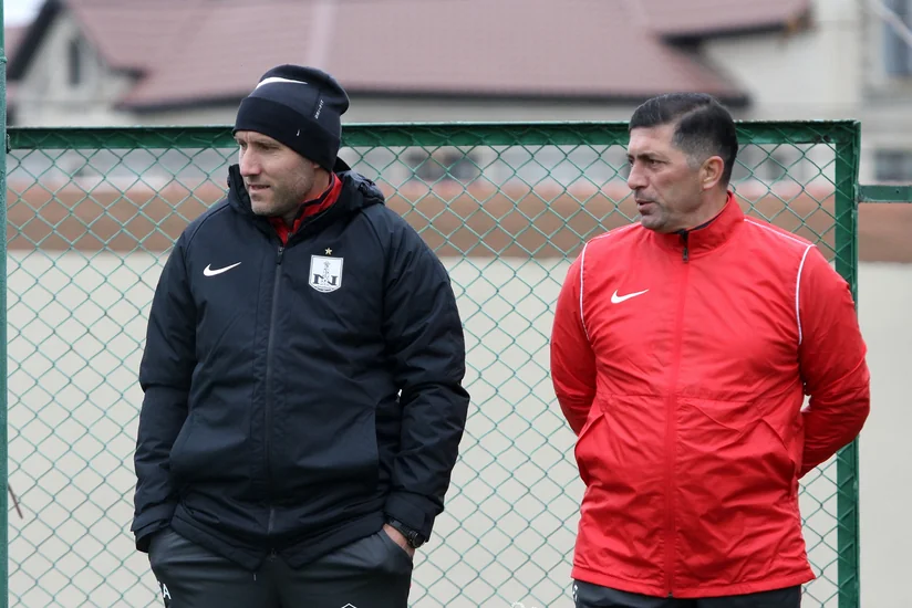 Neftçinin 2 futbolçusu Qəbələ ilə oyunu buraxacaq