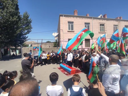 Xırdalanda Birinci Qarabağ müharibəsinin şəhidi Rövşən Əliyev dəfn edilib – YENİLƏNİB
