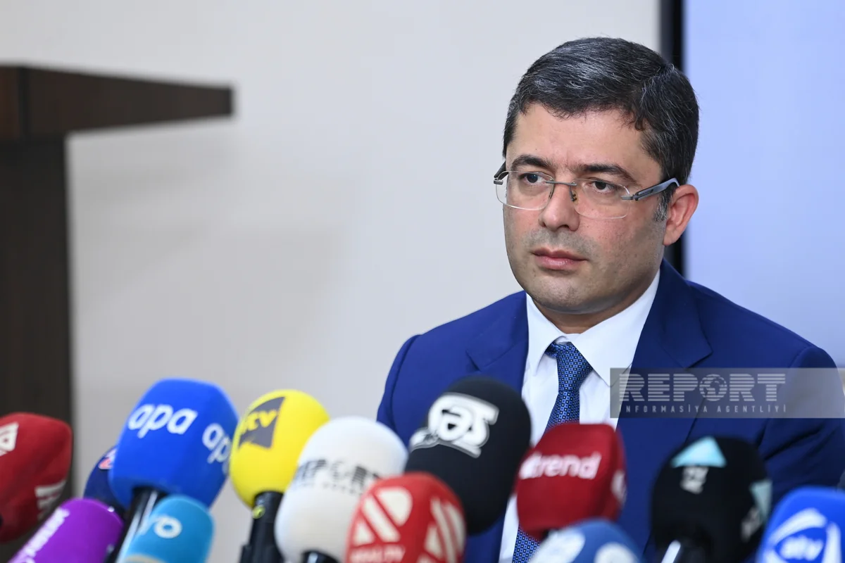 Əhməd İsmayılov jurnalist vəsiqəsi ilə bağlı media nümayəndələrinə çağırış edib