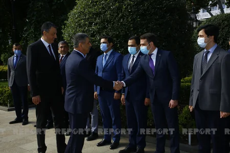 Zakir Həsənov Gürcüstanda Heydər Əliyevin büstünü ziyarət edib