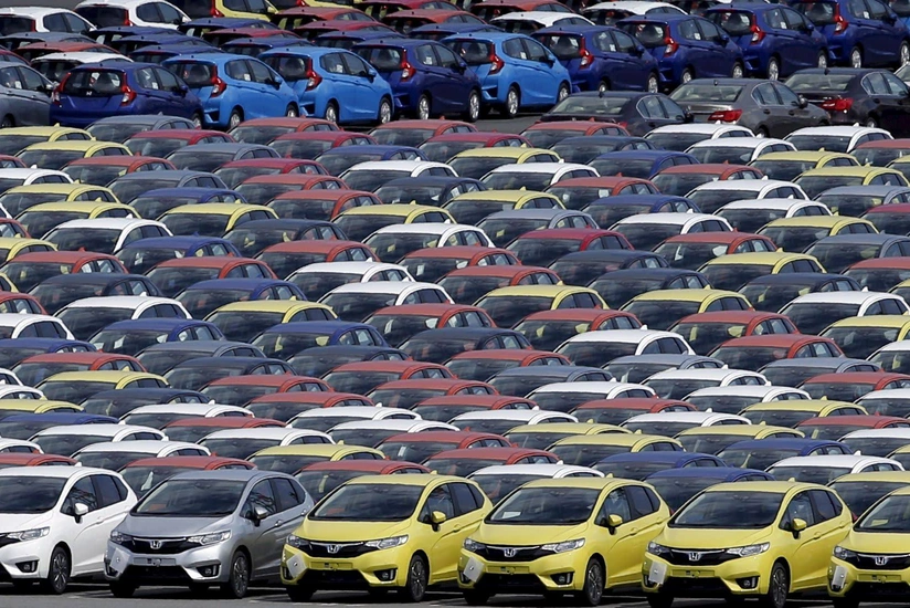 Azərbaycan avtomobil idxalını 2,5 dəfə artırıb