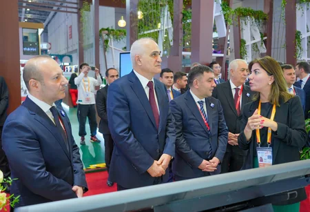 Azərbaycan məhsulları Çin Beynəlxalq İdxal Sərgisində təqdim edilir