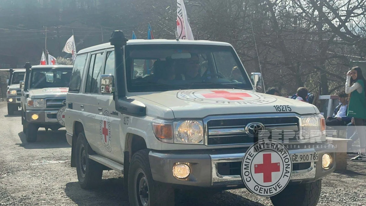 По дороге Ханкенди-Лачын беспрепятственно проехали автомобили МККК