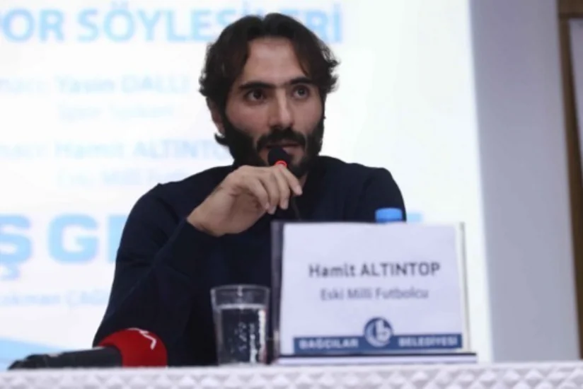 Daha bir məşhur futbolçu Bakıda meydana çıxacaq