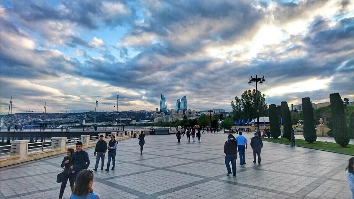 Азербайджан вошел в число романтичных мест для поездок