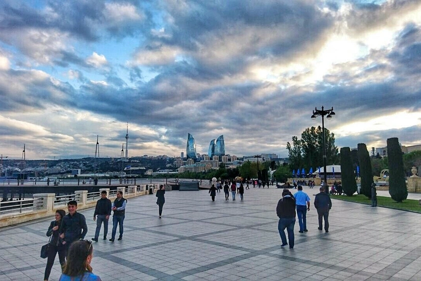 Азербайджан вошел в число романтичных мест для поездок