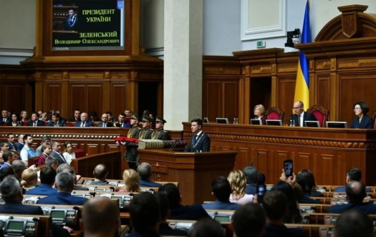 Внеочередные выборы в Верховную раду Украины состоятся 21 июля