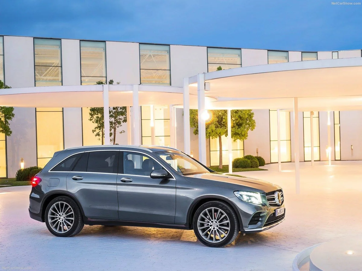 Azərbaycana Mercedes-Benzin iki yeni modeli gətirilir