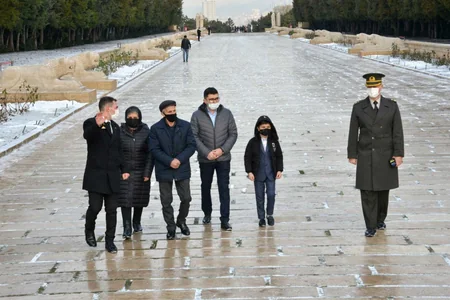 Şəhid baş leytenant Valeh Məmiyevin ailəsi Hulusi Akarın dəvəti ilə Türkiyəyə gedib