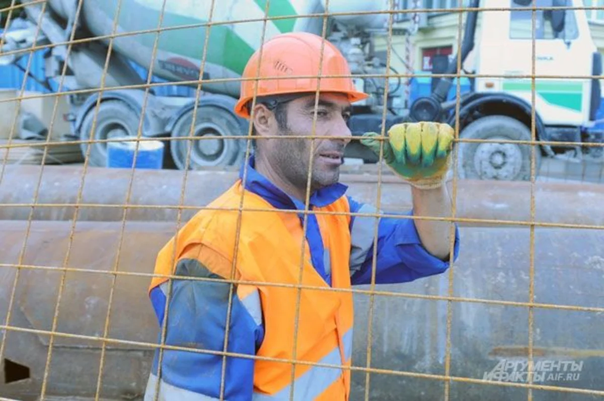 Rusiyadan 15 minə yaxın miqrant deportasiya edilib