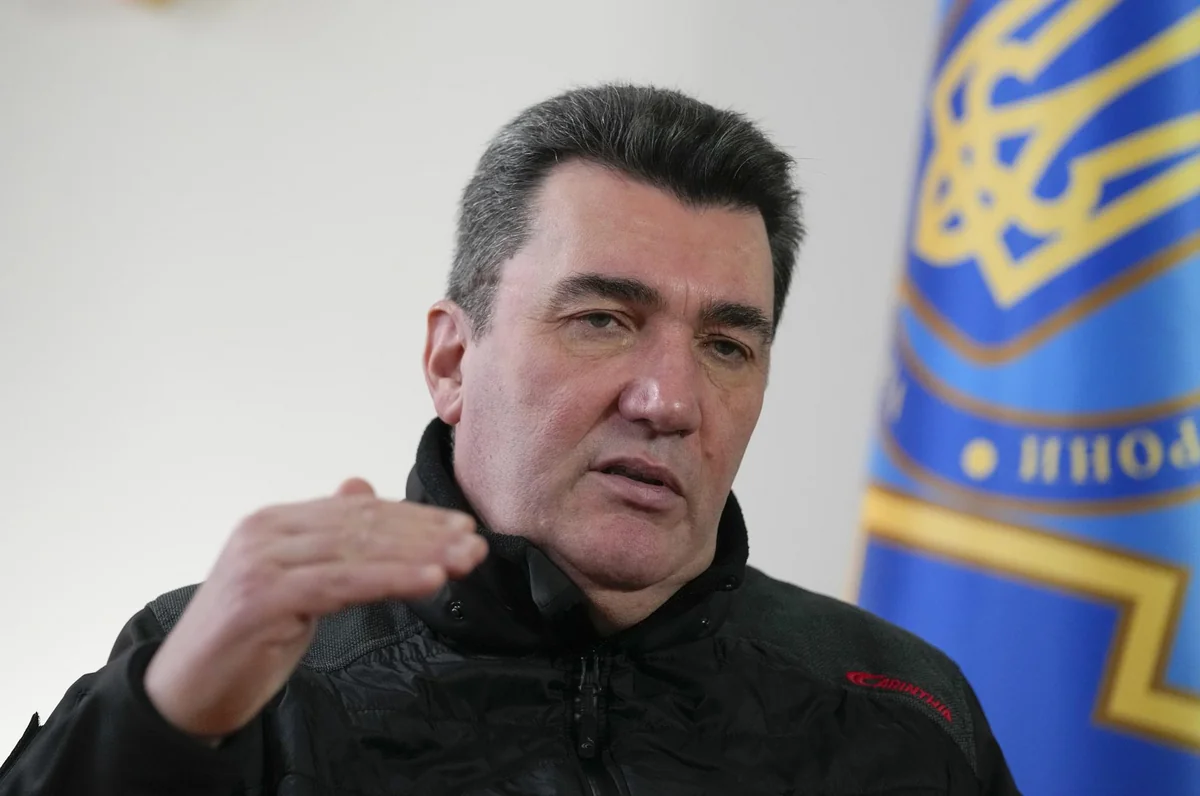 Secretary of Ukrainian Security Council: Demilitarization of Crimea is the issue on the agenda
