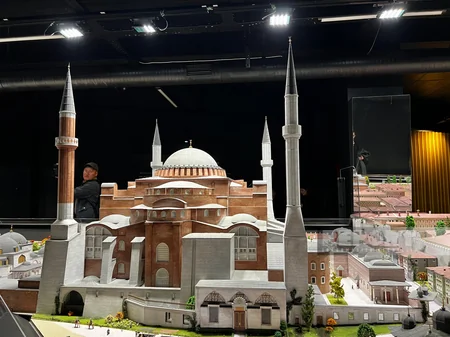 87 dəfə kiçildilmiş şəhər - Osmanlı İmperatorluğuna səyahət - İstanbuldan ikinci REPORTAJ