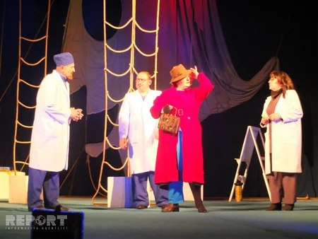 Gürcüstan teatrında Elçinin Şekspir əsəri əsasında hazırlanmış tamaşanın premyerası olub