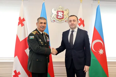 Zakir Həsənov Gürcüstanın Baş naziri ilə regiondakı hərbi-siyasi vəziyyəti müzakirə edib