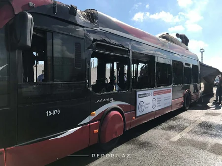 “BakuBus”ın avtobusu yanıb