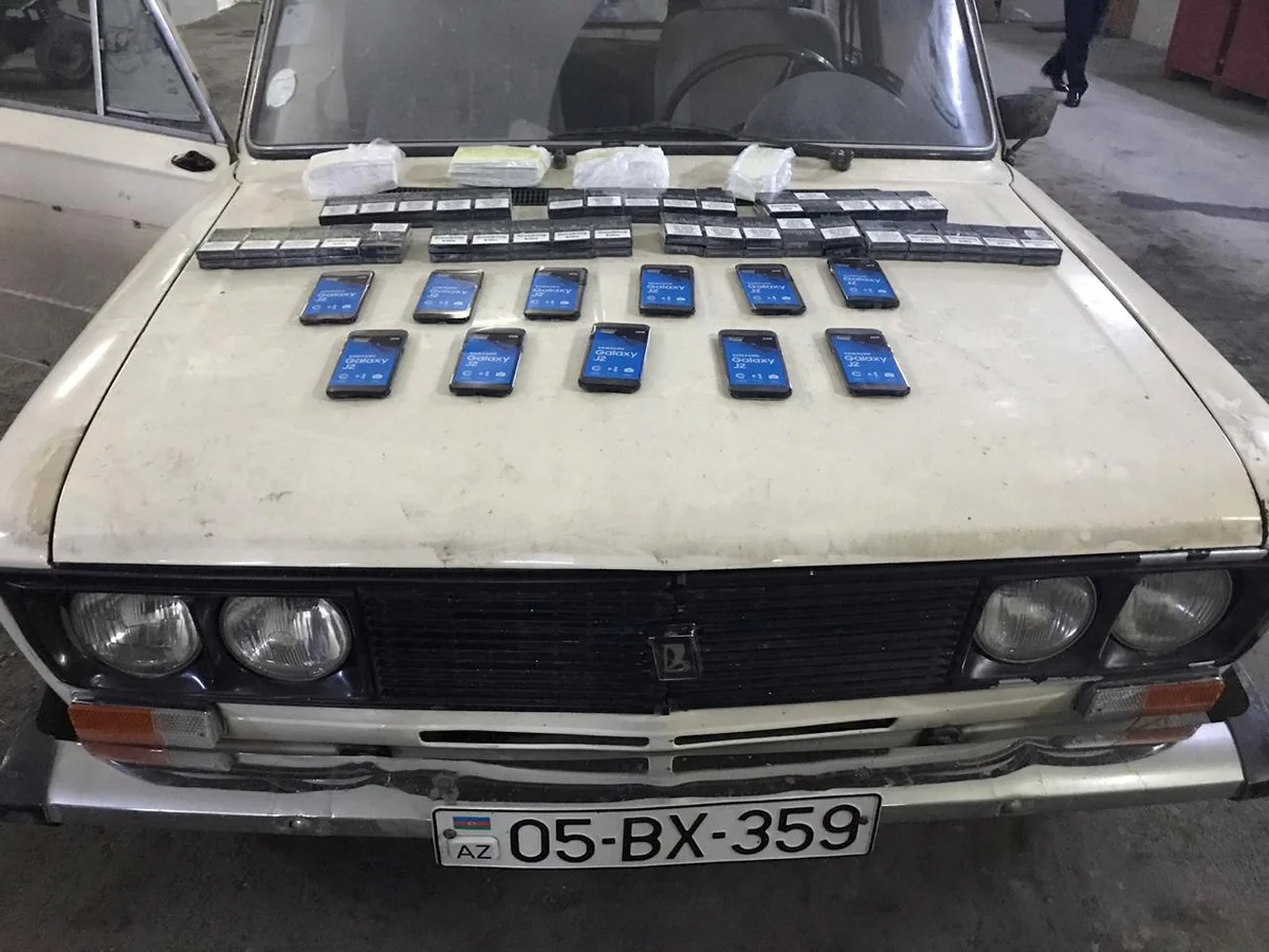Gürcüstandan Azərbaycana mobil telefonların və siqaretlərin qanunsuz gətirilməsinin qarşısı alınıb