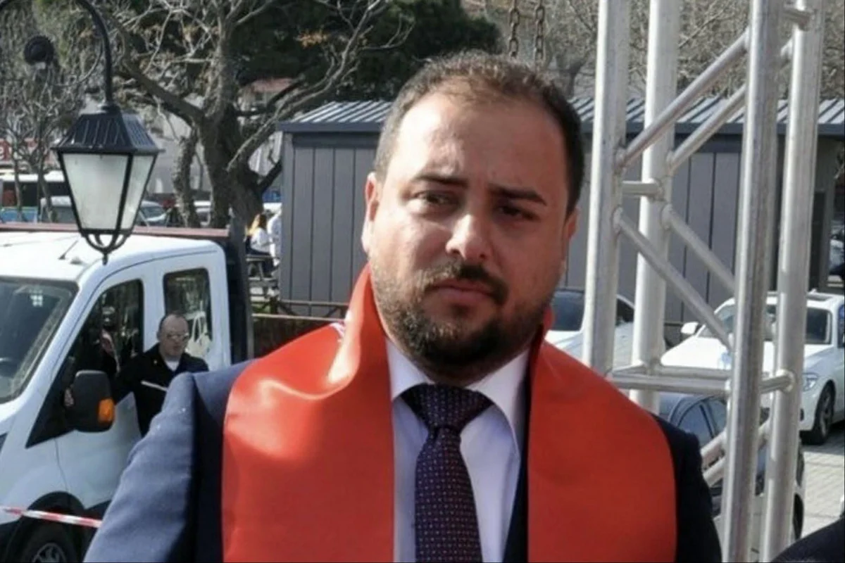 Türkiyədə silahlı hücuma məruz qalan siyasətçi ölüb