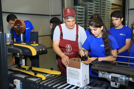 RİİB könüllülərlə bağlı yeni fəaliyyət proqramının icrasına başlayıb
