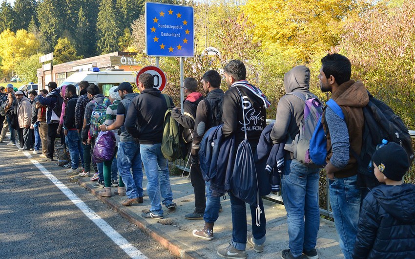 Almaniya DİN dövlət qulluğunda olan miqrantların sayını artırmağı planlaşdırır
