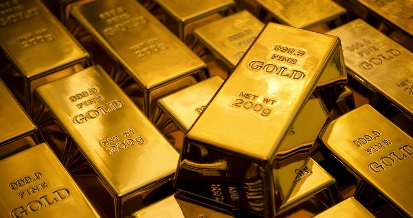 Gold rises to $3,261 per ounce