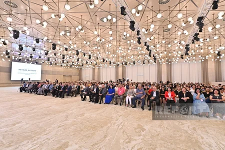 Bakıda Azərbaycan Dili və Ədəbiyyatı Forumu başa çatıb - YENİLƏNİB-2