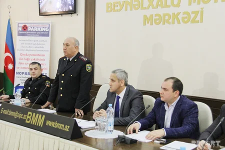 Yol polisi jurnalistləri mükafatlandırıb - FOTO
