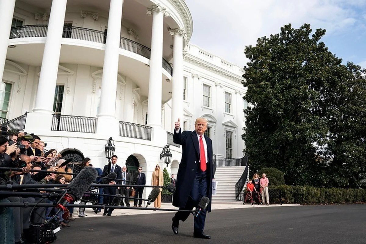 Трамп потребовал прекратить охоту на ведьм
