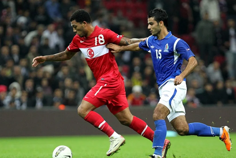 Türkiyə millisinin sabiq futbolçusu İngiltərədə irqçiliklə üzləşdi