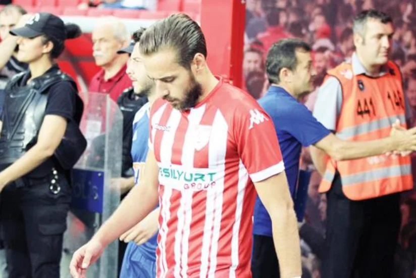 Türkiyə klubunun Azərbaycan millisinə dəvət olunan futbolçusu zədələnib