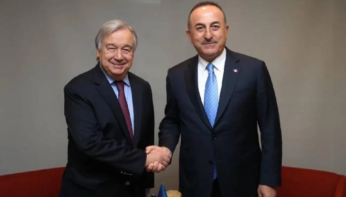 Çavuşoğlu BMT-nin Baş katibi ilə Ukraynanı müzakirə edib