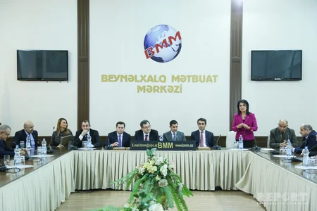 İslahatçı Gənclər İctimai Birliyi İlin Adamı və Gənclərin Dostu milli mükafatlarının qaliblərini təltif edib