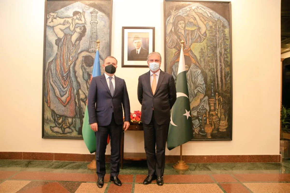 Azərbaycan və Pakistan xarici işlər nazirlərinin görüşü olub