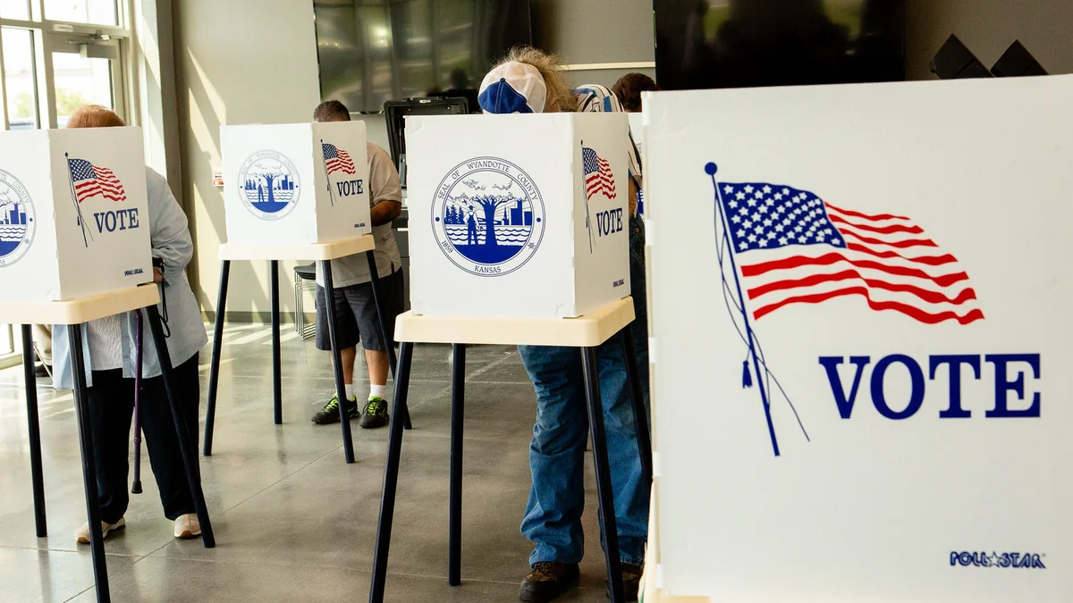 ABŞ-da prezident seçkisi ilə bağlı ilk seçki məntəqəsi açılıb