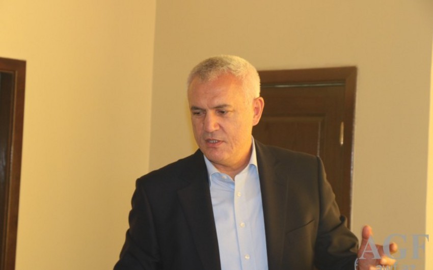 Namiq Əliyev: Güləşçilərimizin qazandıqları 2 lisenziya bizi qane edə bilməz
