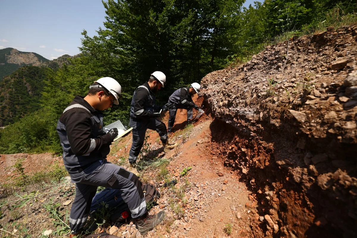 AzerGold Şərqi Zəngəzurda daha bir təzahür sahəsində axtarış və qiymətləndirmə işlərinə başlayıb