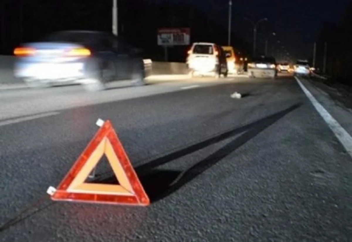 Göyçayda yük avtomobilinin vurduğu piyada ölüb