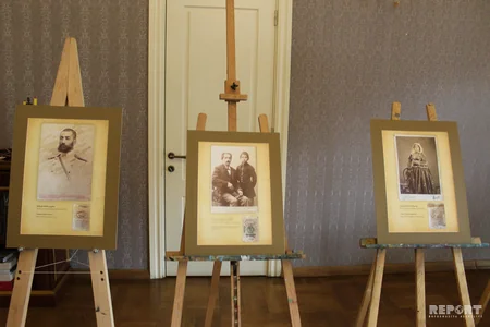 Tbilisidə Mirzə Fətəli Axundovun xatirəsi anılıb