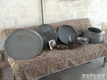 ​Salyan sakini 350-400 illik məişət əşyalarını qoruyaraq saxlayıb - FOTO