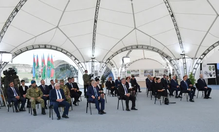 Prezident Füzuli rayon ictimaiyyətinin nümayəndələri ilə görüşüb - TAM MƏTN
