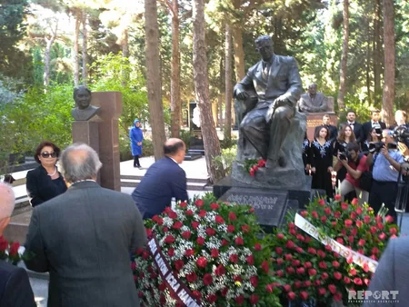 Milli Konservatoriyada Üzeyir Hacıbəyliyə həsr olunan tədbir keçirilib