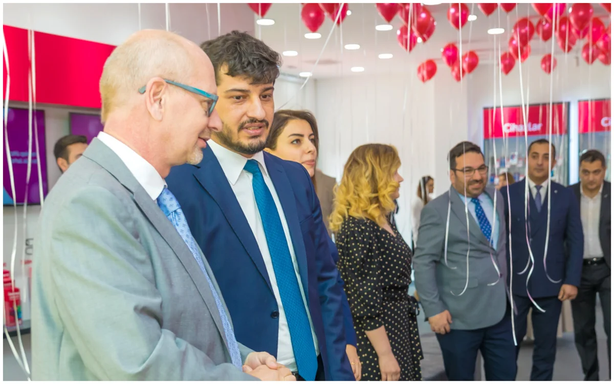 “Nar” yenilənmiş satış və xidmət mərkəzini təqdim etdi