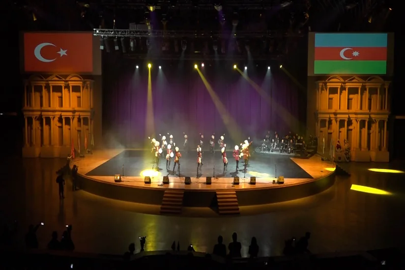 İstanbulda Azərbaycan Xalq Cumhuriyyətinin 100 illiyi münasibətilə konsert proqramı təşkil olunub - FOTO