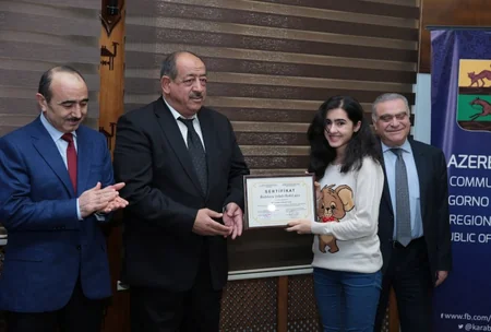 Əli Həsənov: “Dağlıq Qarabağ uğrunda Azərbaycan dövlətinin, Azərbaycan Prezidentinin yürütdüyü böyük siyasətə dəstək verməliyik”
