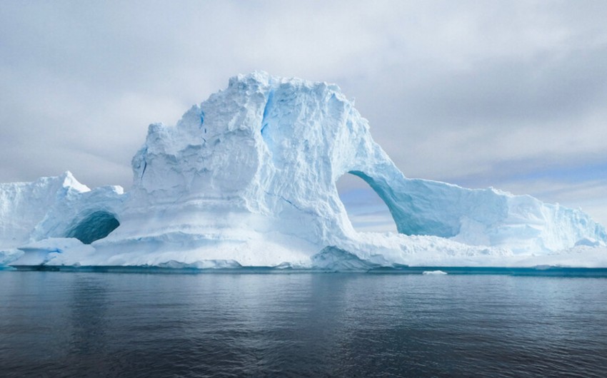 Scientists predict giant tsunamis due to glacier melting in Antarctica