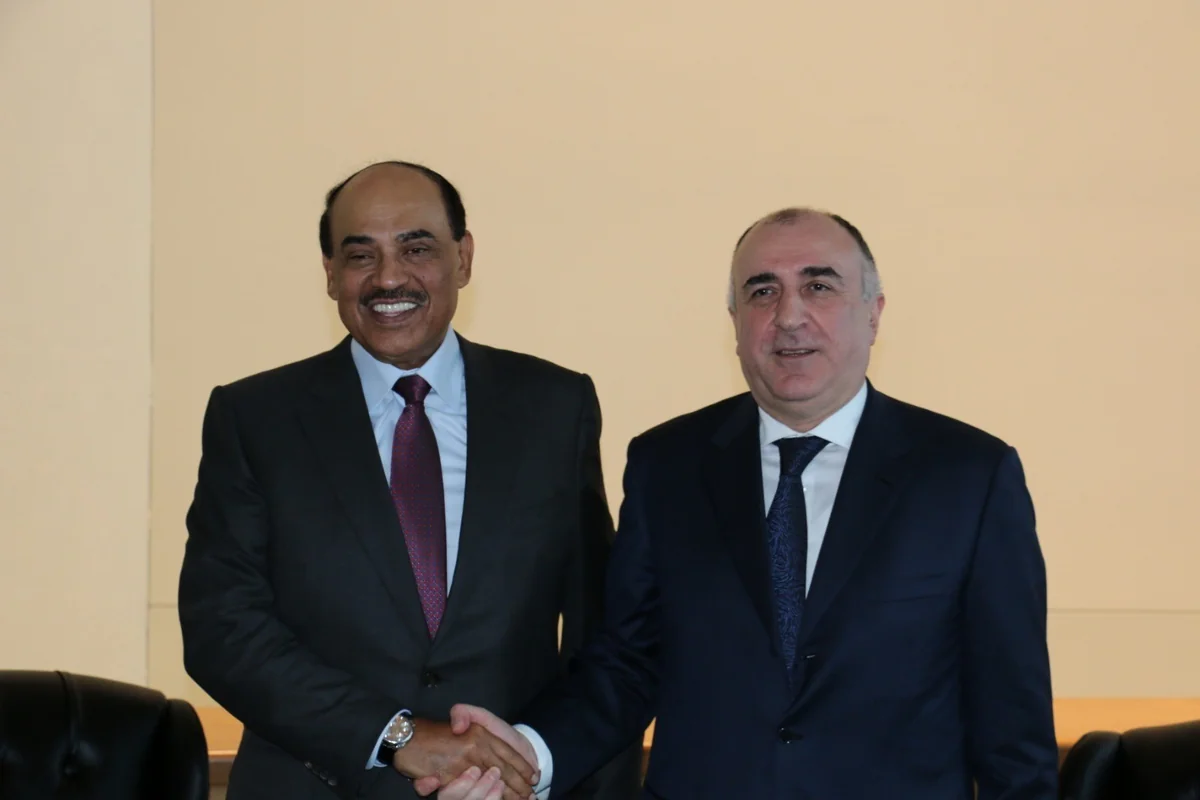 Elmar Məmmədyarov küveytli həmkarı ilə görüşüb