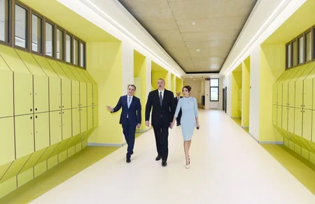 Prezident İlham Əliyev Bakıda Heydər Əliyev adına Müasir Təhsil Kompleksinin yeni binasının açılışında iştirak edib - YENİLƏNİB