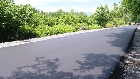 Qaxda 26 km-lik avtomobil yolunun təmiri yekunlaşmaq üzrədir - VİDEO