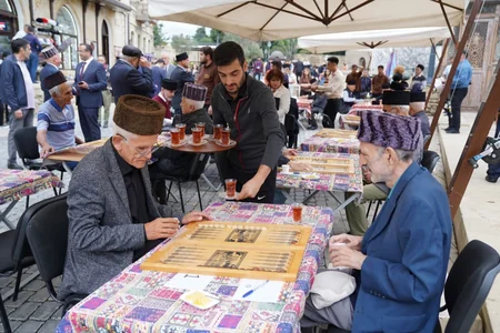 İçərişəhərdə ağsaqqallar arasında nərd yarışmasına start verilib